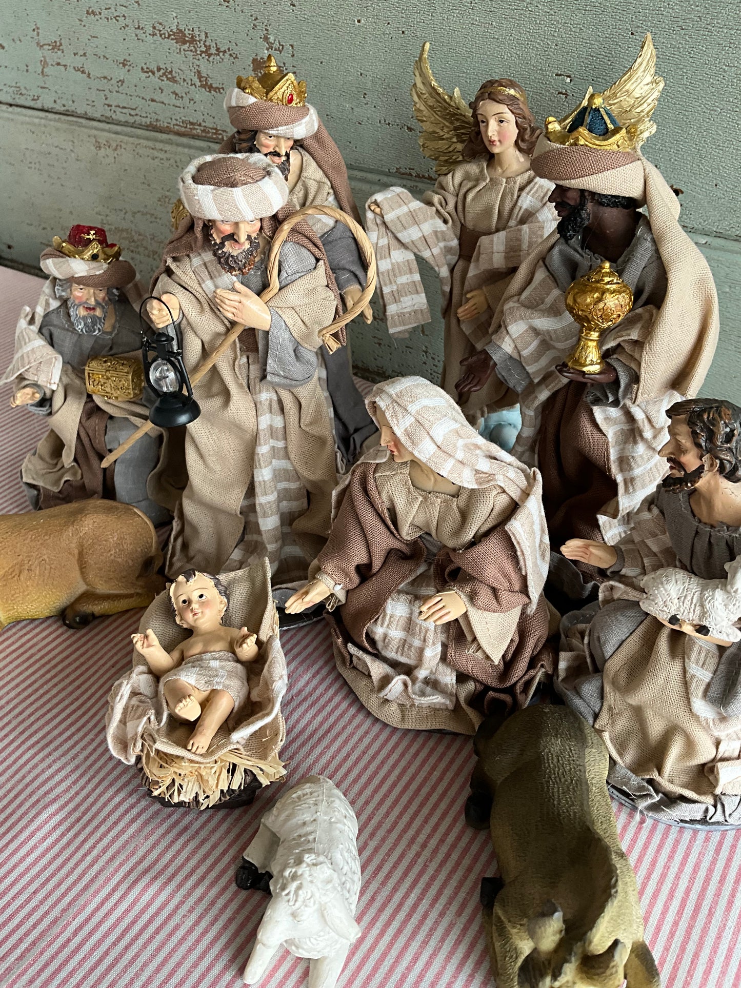Elegant Nativity