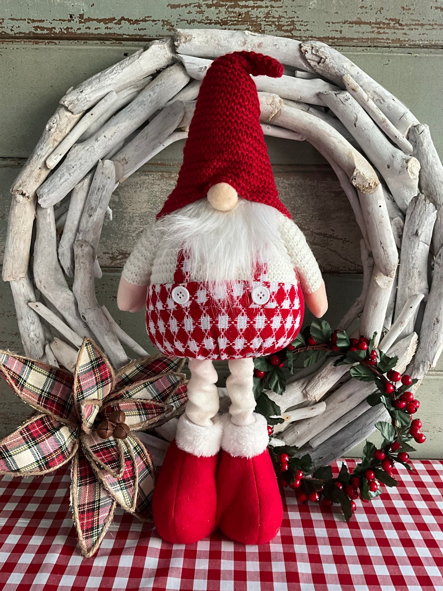 Red & White Gnome