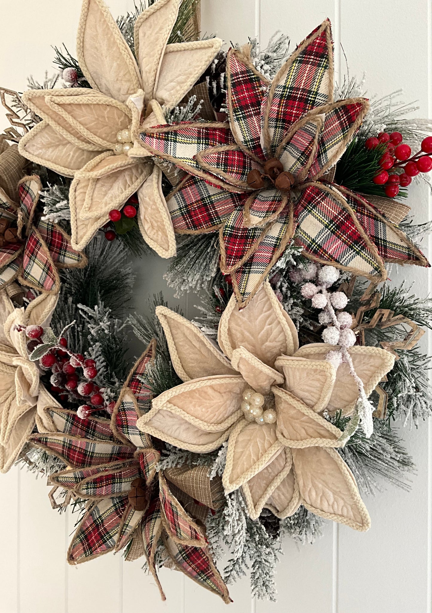 Tartan Ivory Wreath