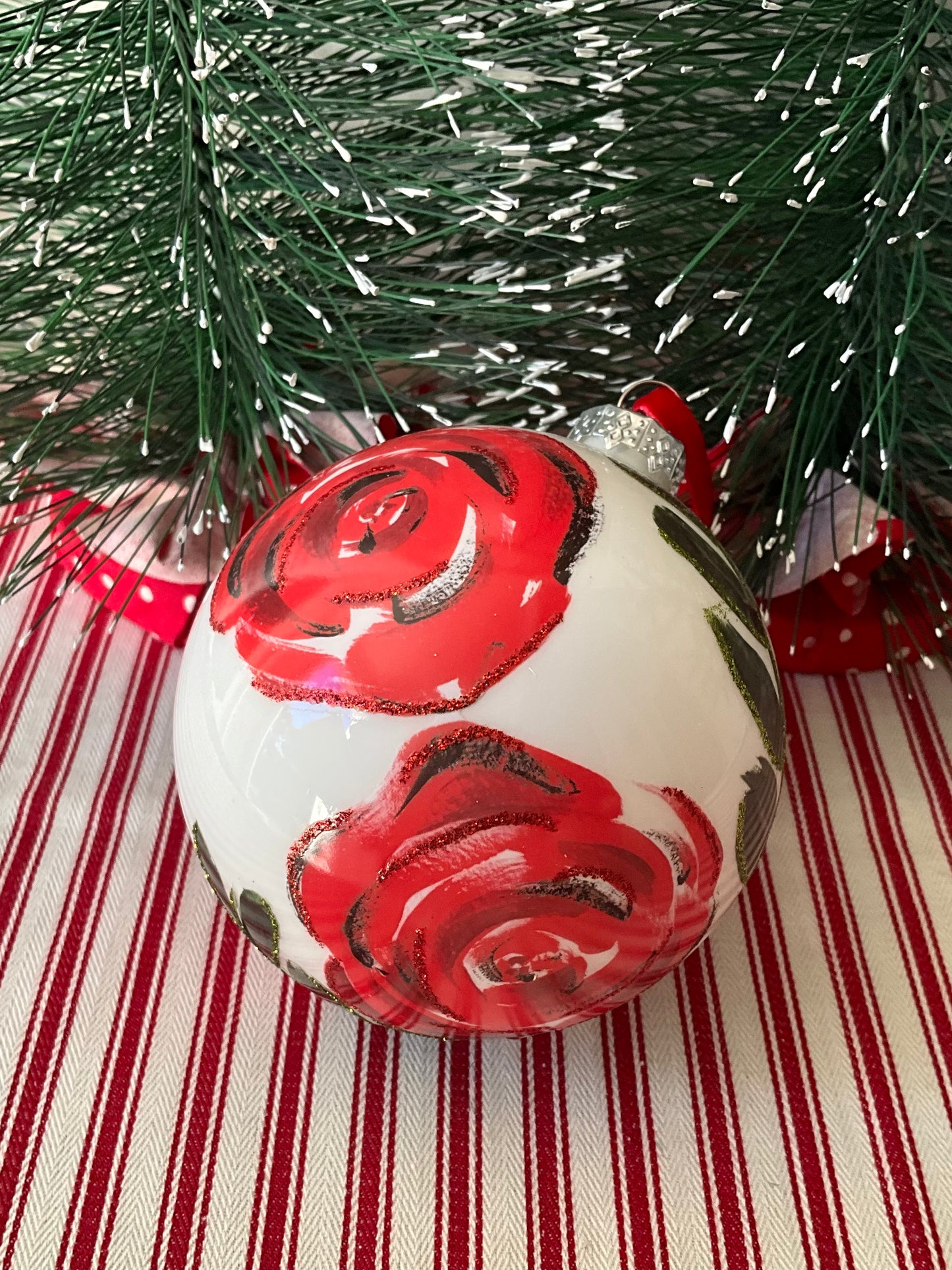 Red Rose Glass Ball RAZ