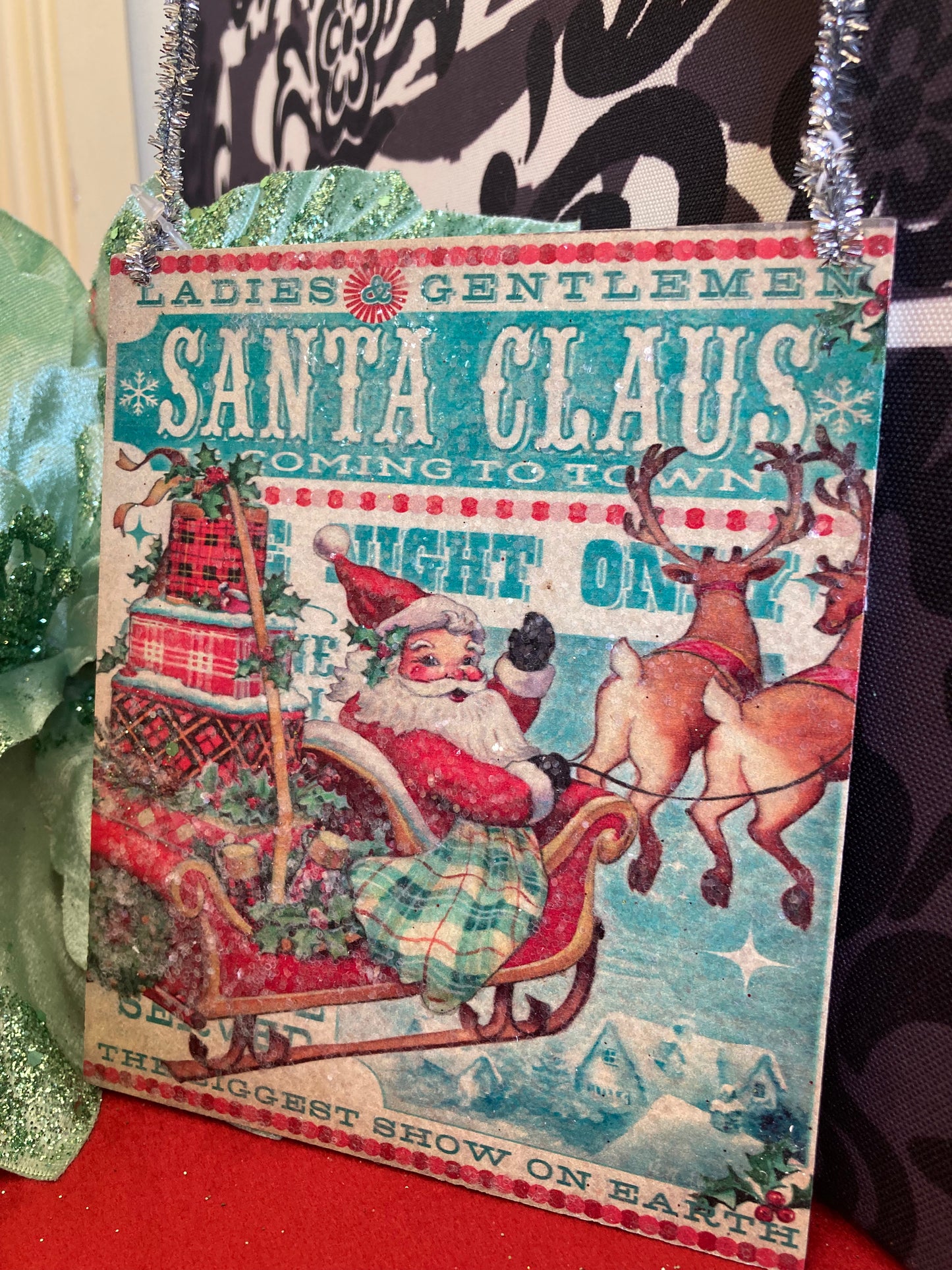 Santa Claus Sign RAZ