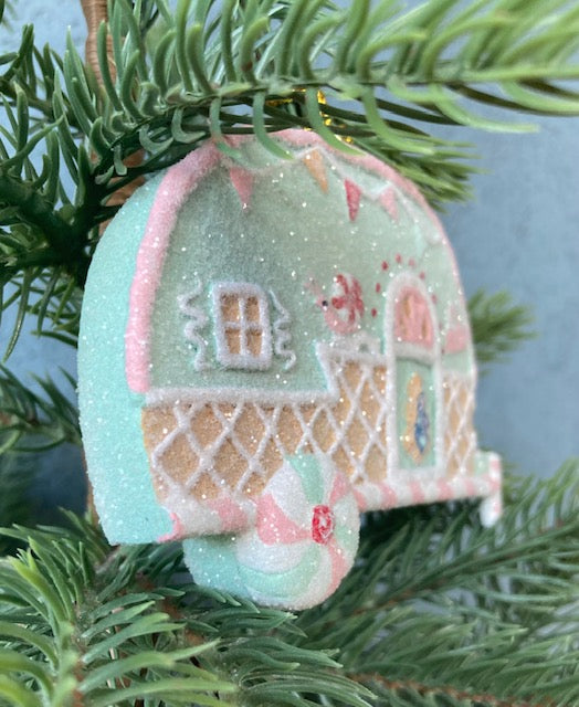 Caravan Decoration