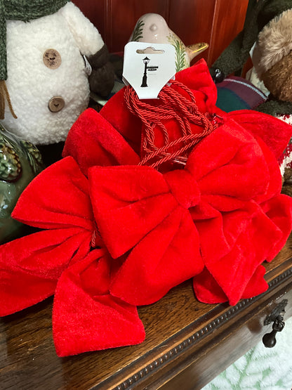 Red Bow Garland