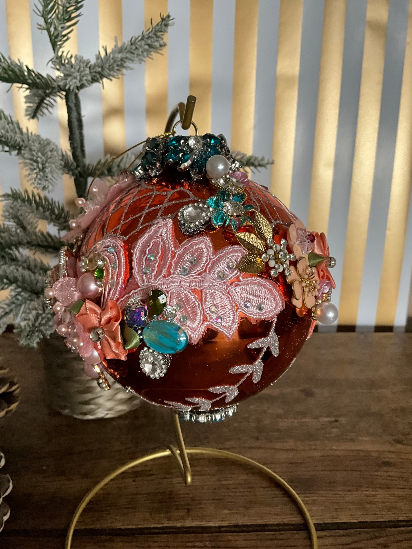 Kings Jewel Orange Ball