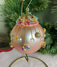 Load image into Gallery viewer, Luxe Pink Paris Ball