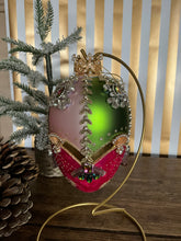 Load image into Gallery viewer, Kings Jewel Pink Green Drop