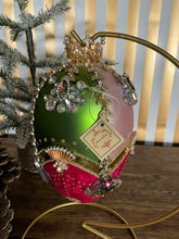 Load image into Gallery viewer, Kings Jewel Pink Green Drop