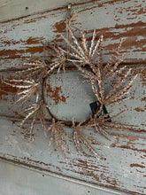 Load image into Gallery viewer, Small Gold Leaf Wreath