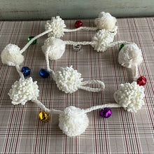 Load image into Gallery viewer, Pompom Bell Garland