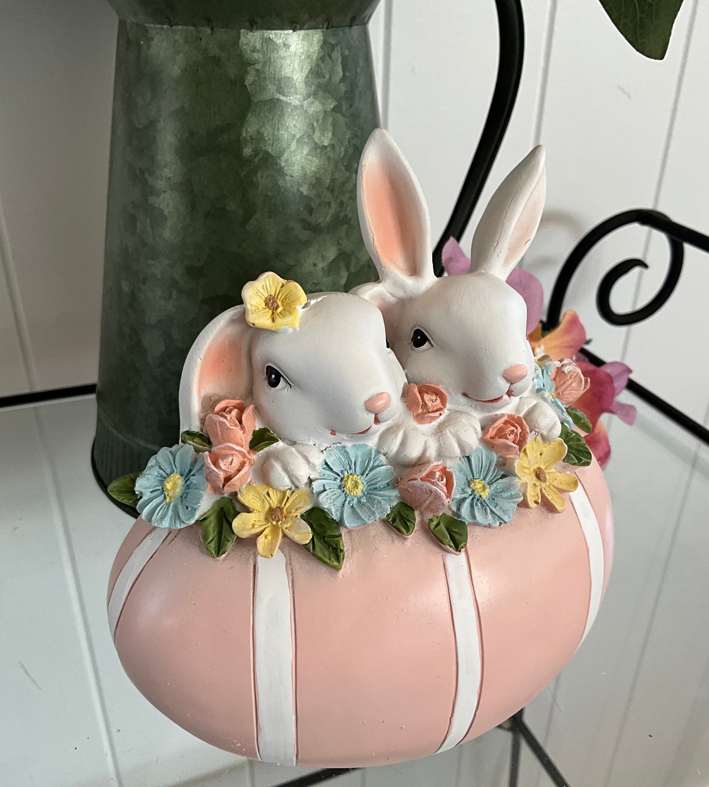 Easter Egg with Bunnies