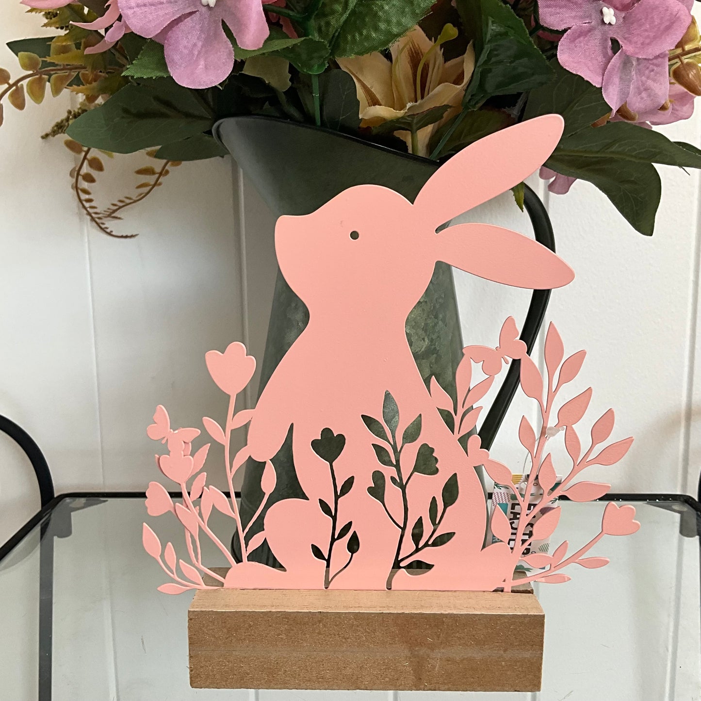 Pink Metal Bunny Table Top Stand