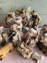 Load image into Gallery viewer, Elegant Nativity