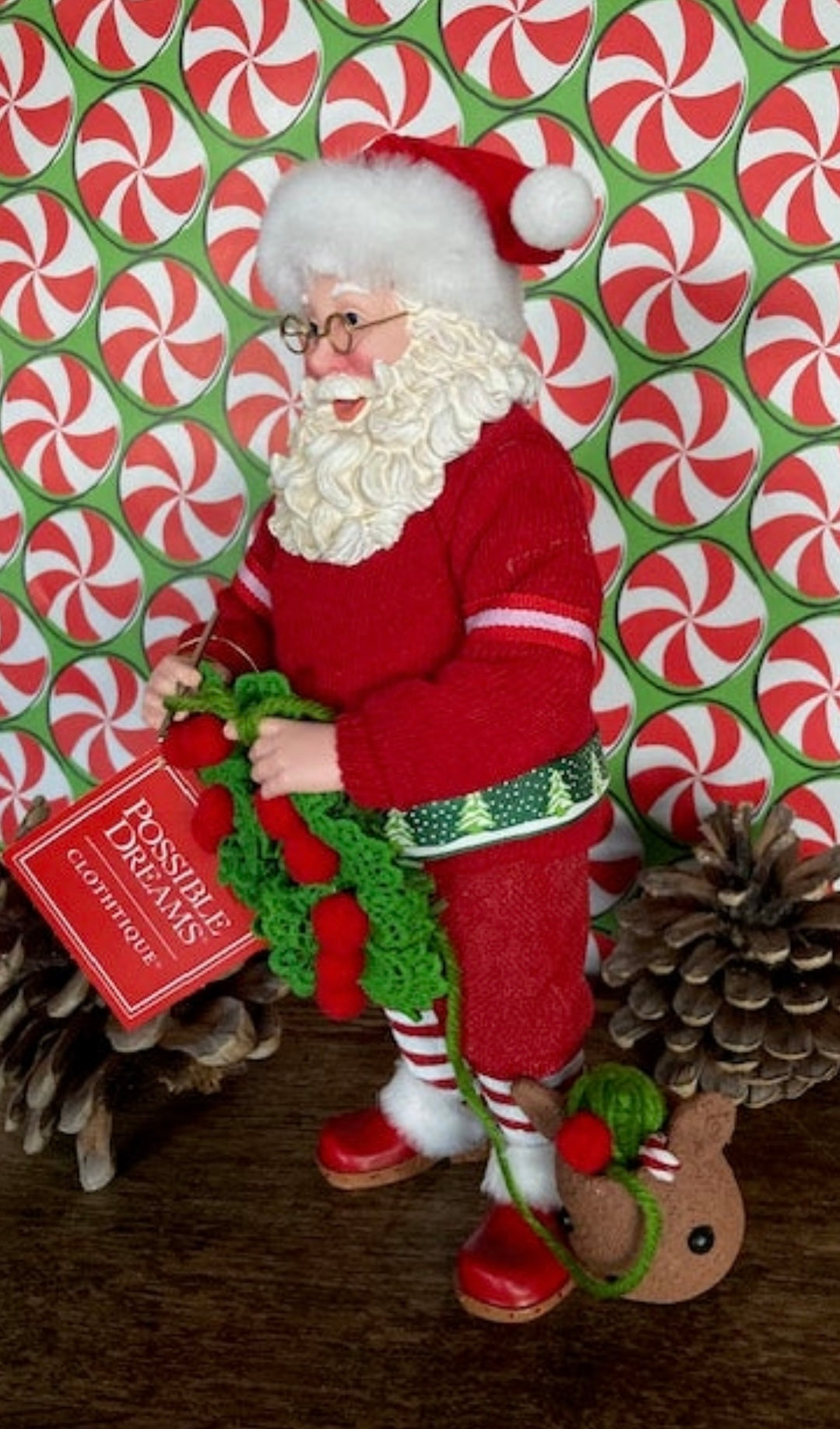 Santa Making a Wreath