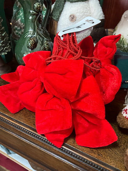 Red Bow Garland