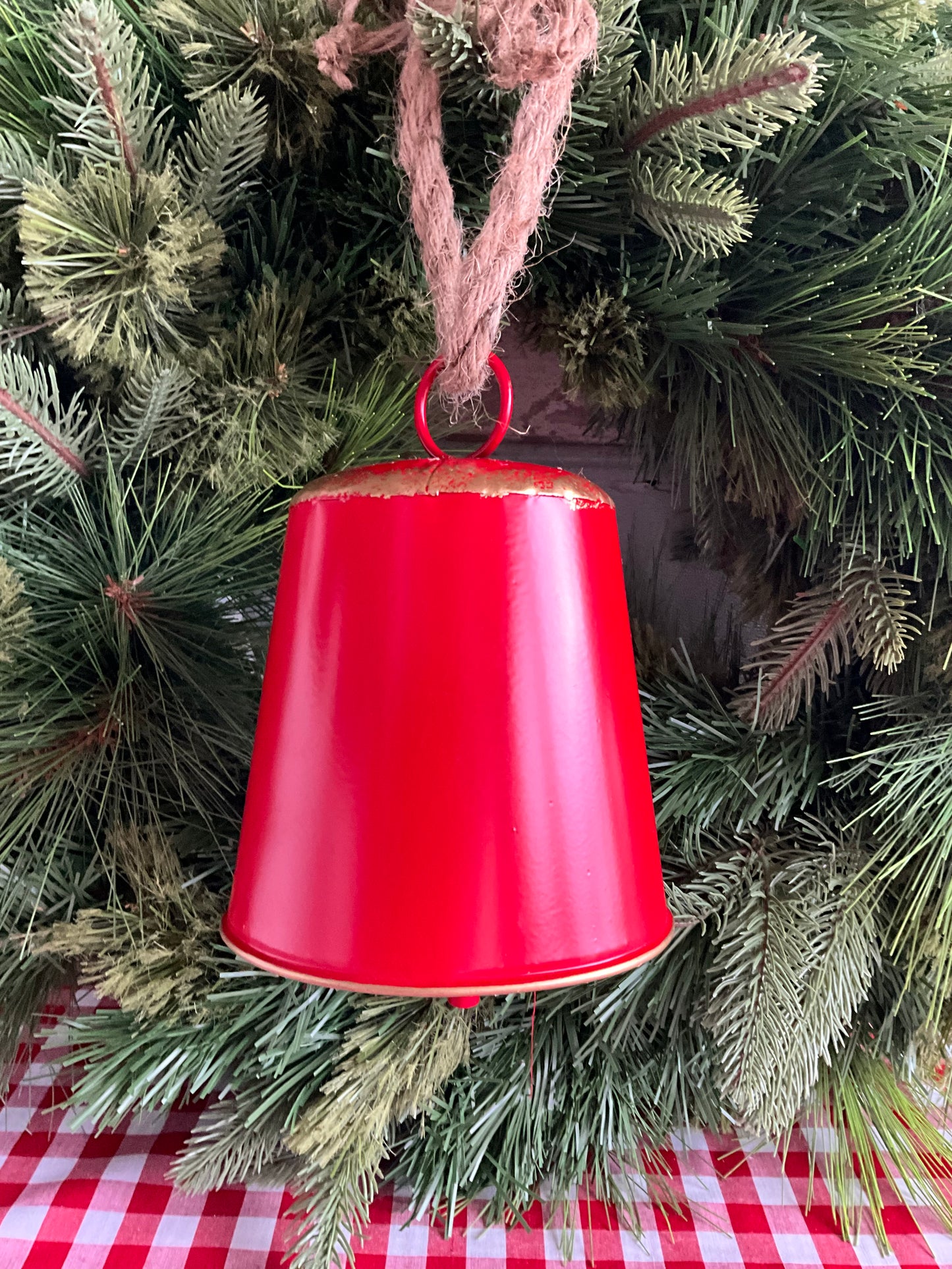 Red Tin Bell