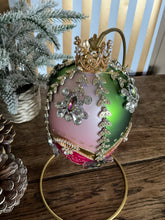 Load image into Gallery viewer, Kings Jewel Pink Green Drop