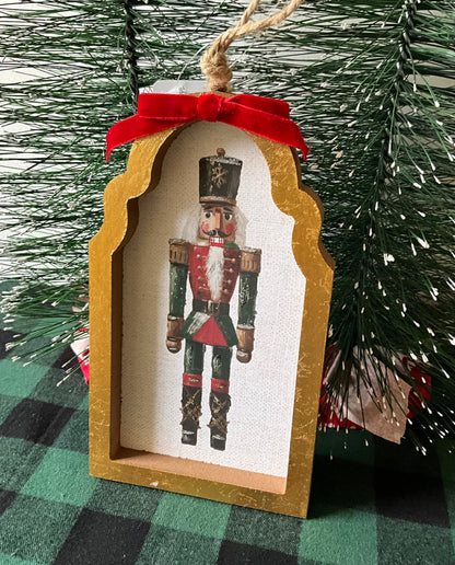 Green Nutcracker Frame RAZ