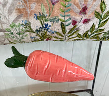 Load image into Gallery viewer, Porcelain Carrot