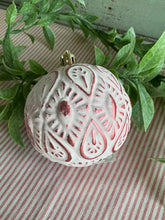 Load image into Gallery viewer, Pink White Ball
