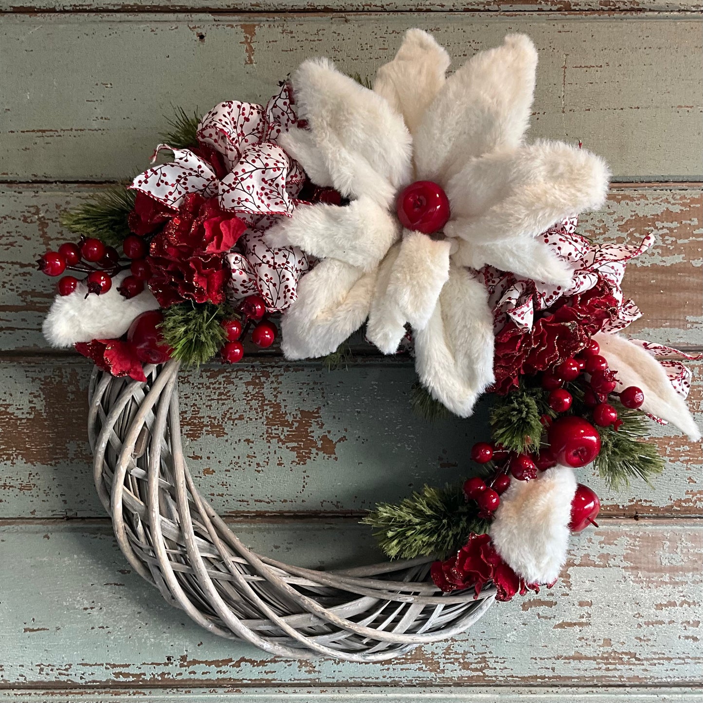Warm White Red Wreath