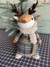 Load image into Gallery viewer, Small Brown Elk