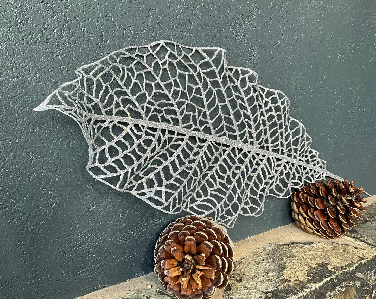 Silver Mesh Palm Leaf