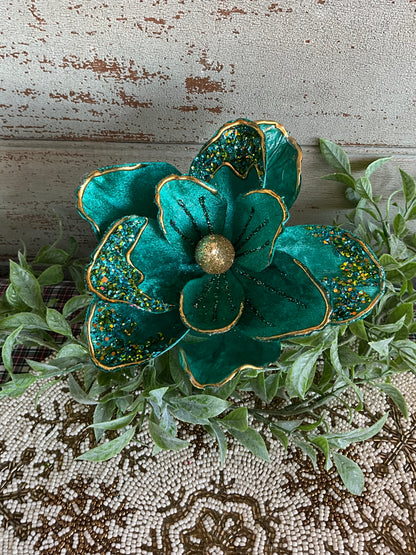 Peacock Velvet Magnolia