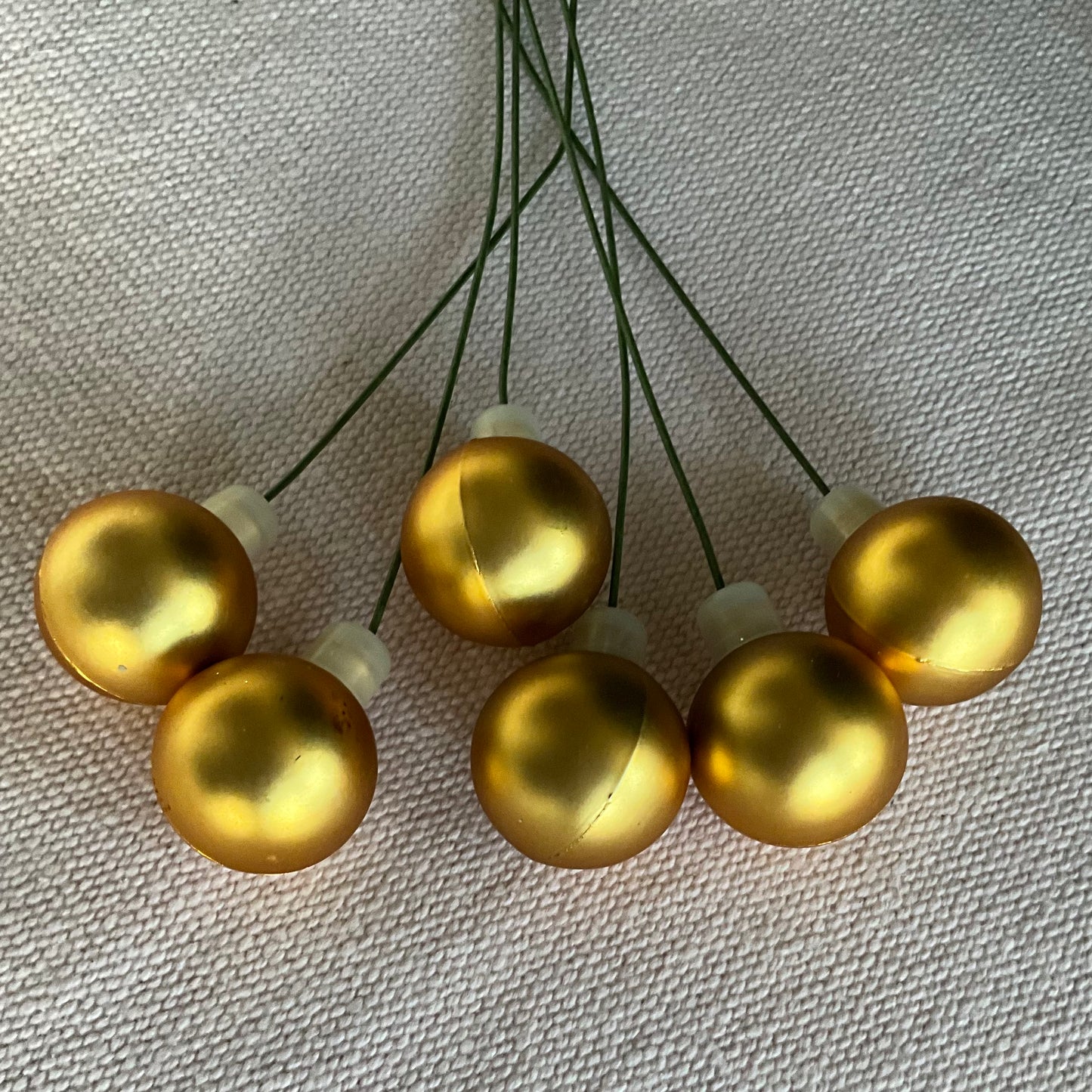 Gold Mini Balls (6)
