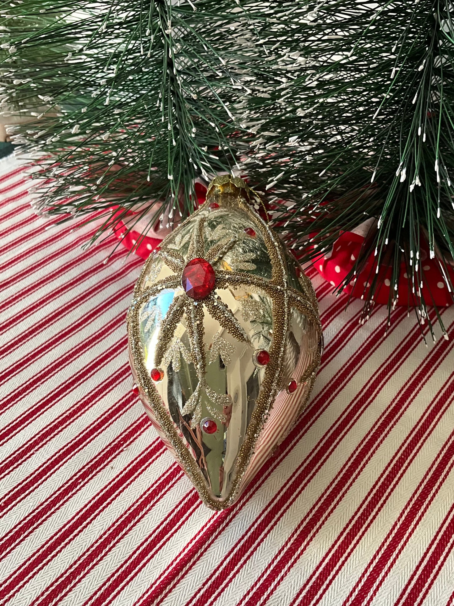 Shiny Gold Glass Drop