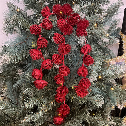 Red Cascading Spray