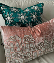 Load image into Gallery viewer, Green Snowflake Pillow