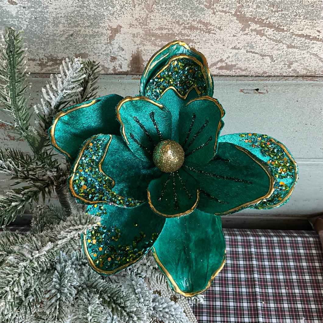 Peacock Velvet Magnolia