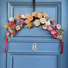 Load image into Gallery viewer, Tin Floral Door Art