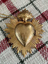 Load image into Gallery viewer, Sacred Heart Decoration