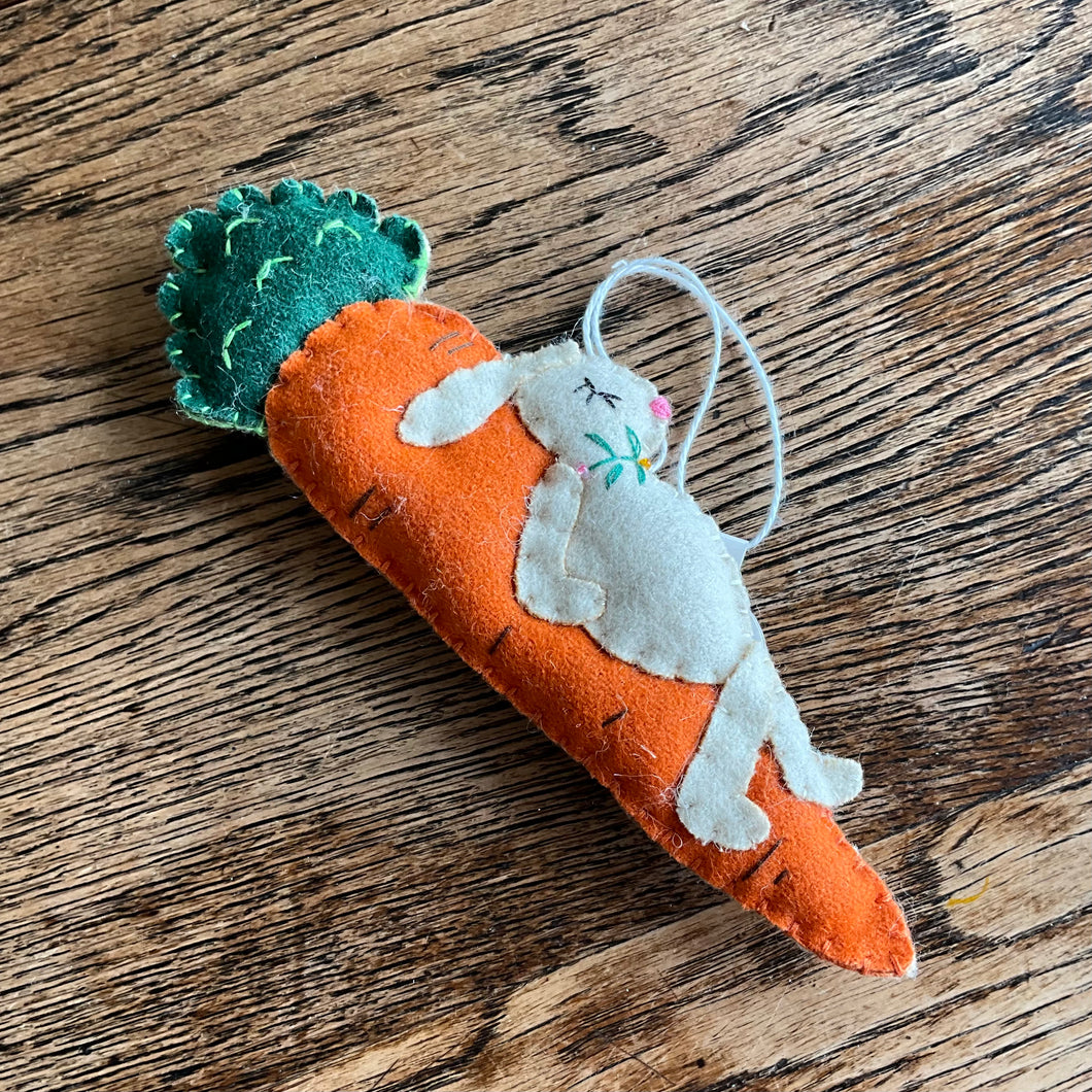 Fabric Carrot & Bunny