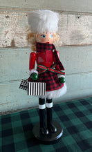 Load image into Gallery viewer, Nutcracker Woman