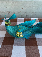 Load image into Gallery viewer, Real Feathered Peacock