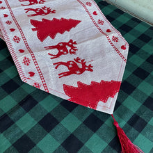 Load image into Gallery viewer, Woven Table Runner