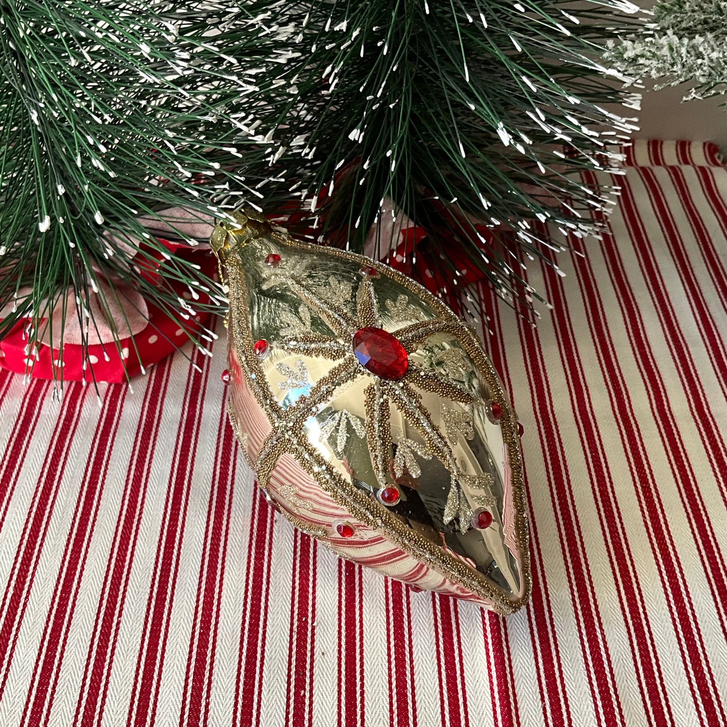 Shiny Gold Glass Drop