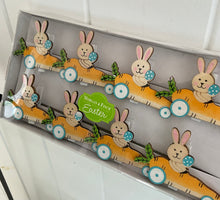 Load image into Gallery viewer, Set Easter Bunny Pegs