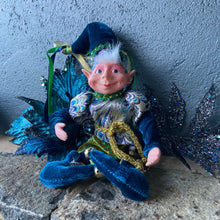 Load image into Gallery viewer, Blue &amp; Green Little Elf