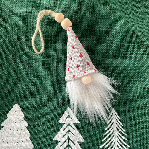 Gnome with Grey Hat