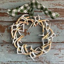 Load image into Gallery viewer, Antler Wreath