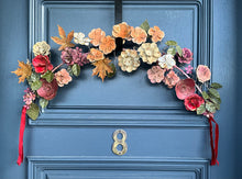 Load image into Gallery viewer, Tin Floral Door Art