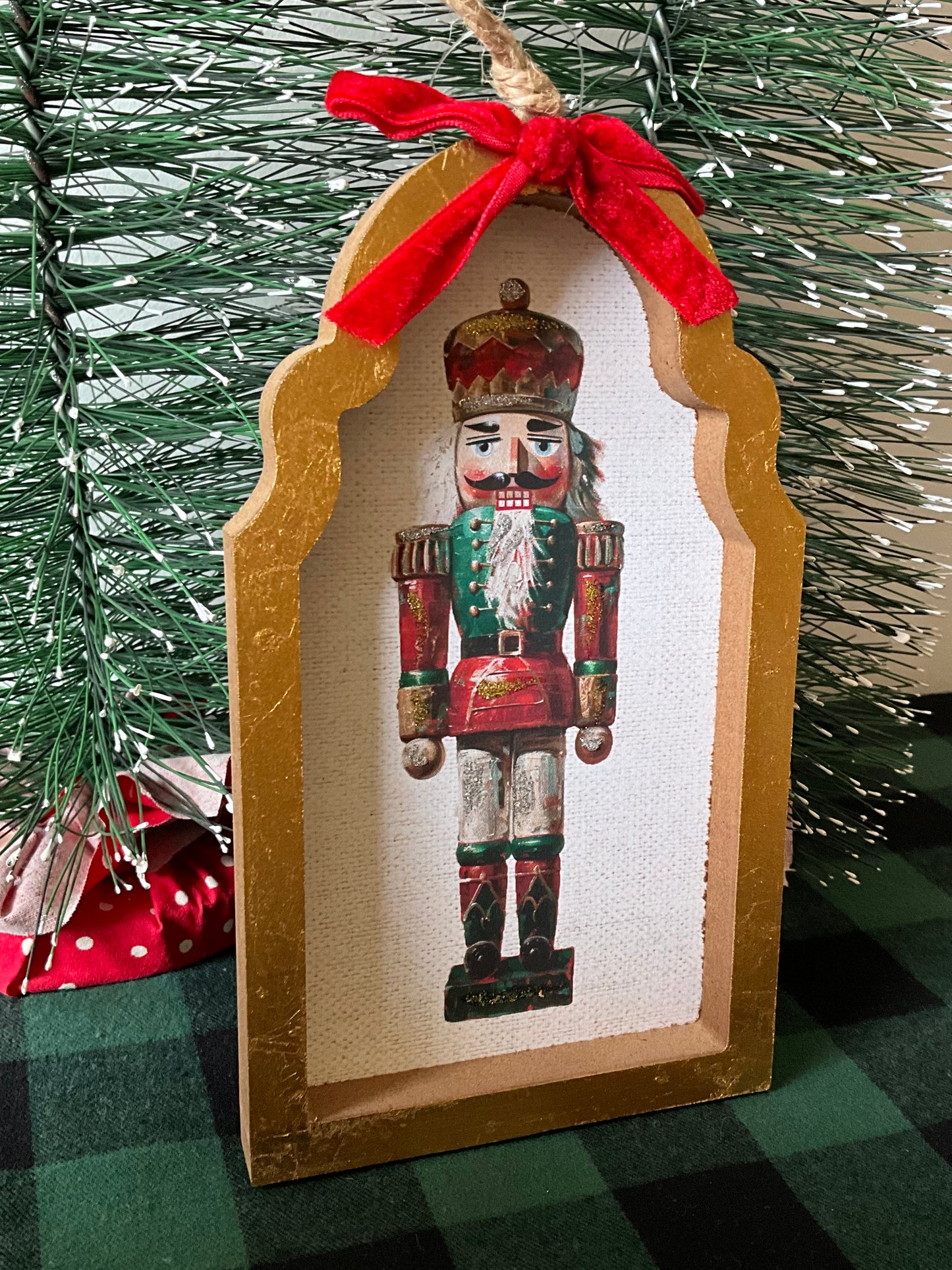 Red Nutcracker Frame RAZ