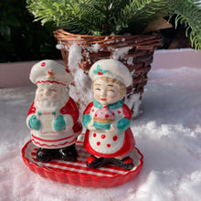 Load image into Gallery viewer, Mr &amp; Mrs Claus S&amp;P