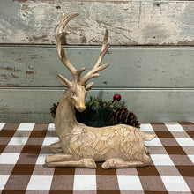 Load image into Gallery viewer, Rustic Sitting Deer