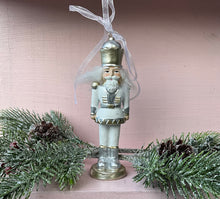 Load image into Gallery viewer, White Nutcracker Deco