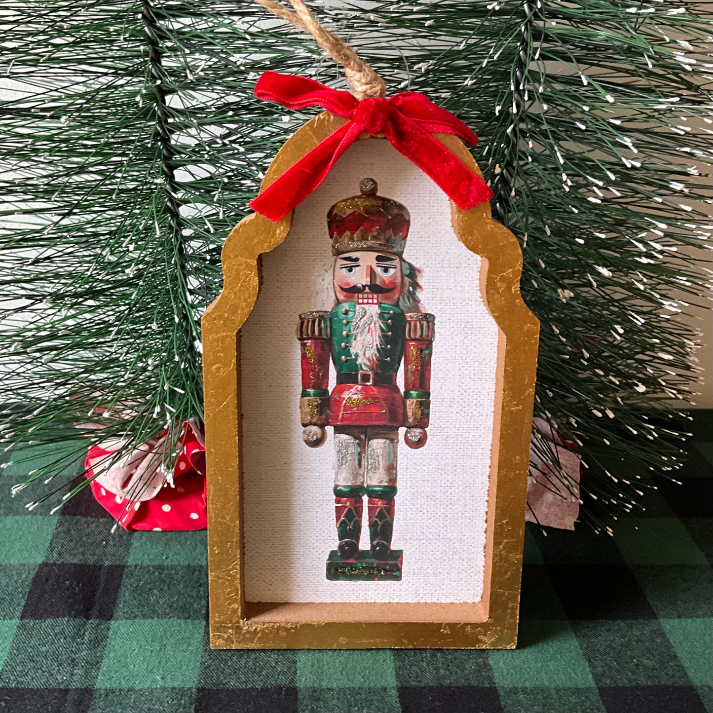 Red Nutcracker Frame RAZ