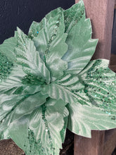 Load image into Gallery viewer, Mint Velvet Poinsettia